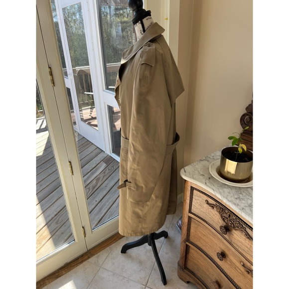 Vintage London Fog Brown Tan Double breasted Lined Trench coat with belt - Picture 13 of 14